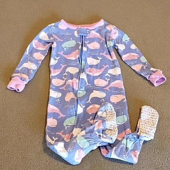 Carter's Footie Pajamas Happy Whales Purple Pink Green White Size 18 Months - Picture 1 of 7